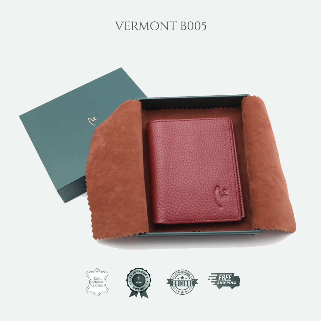 B005 - Compact Wallet with Card Pocket